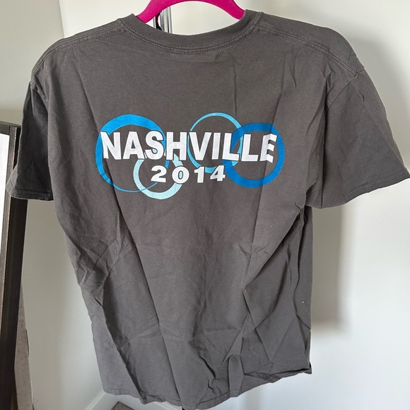 2014 CMA Music Festival Grey and Blue T-Shirt - Picture 3 of 3